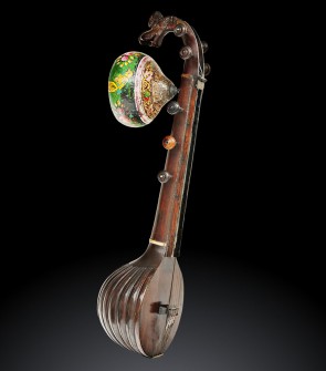Antico saraswati veena, strumento musicale indiano